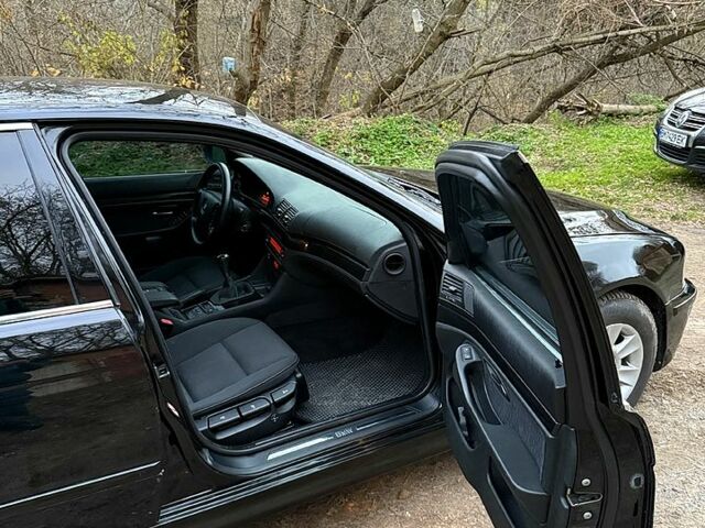 Черный БМВ 5 Серия, объемом двигателя 2.2 л и пробегом 400 тыс. км за 4900 $, фото 9 на Automoto.ua