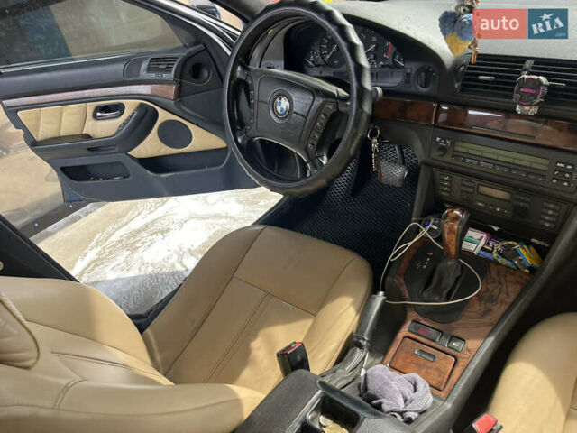 Чорний БМВ 5 Серія, об'ємом двигуна 2.93 л та пробігом 480 тис. км за 5200 $, фото 5 на Automoto.ua