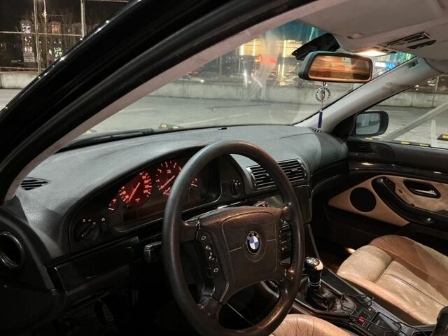Чорний БМВ 5 Серія, об'ємом двигуна 2.9 л та пробігом 430 тис. км за 4499 $, фото 6 на Automoto.ua