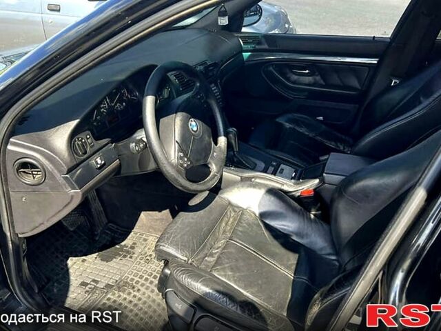 Чорний БМВ 5 Серія, об'ємом двигуна 3 л та пробігом 383 тис. км за 7900 $, фото 6 на Automoto.ua