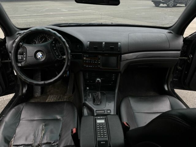 Чорний БМВ 5 Серія, об'ємом двигуна 3.5 л та пробігом 390 тис. км за 4150 $, фото 9 на Automoto.ua