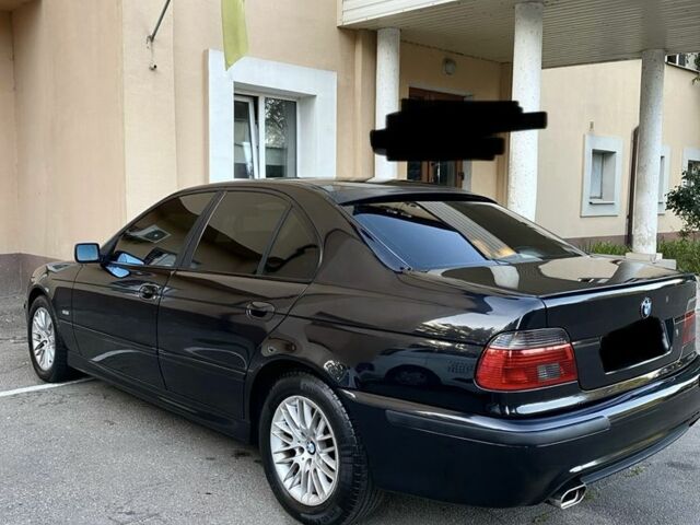 Черный БМВ 5 Серия, объемом двигателя 2.5 л и пробегом 295 тыс. км за 5500 $, фото 1 на Automoto.ua
