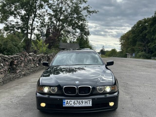 Черный БМВ 5 Серия, объемом двигателя 3 л и пробегом 348 тыс. км за 6800 $, фото 1 на Automoto.ua