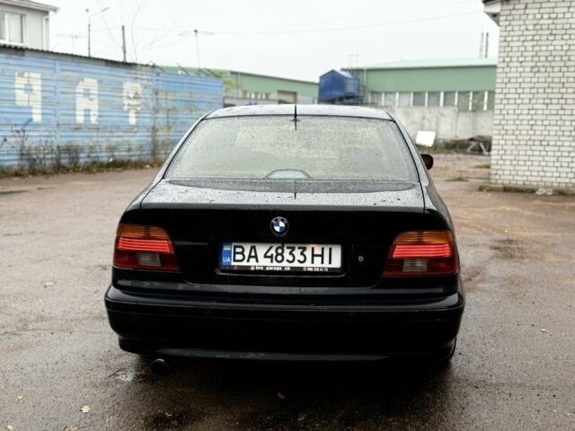 Черный БМВ 5 Серия, объемом двигателя 2.9 л и пробегом 300 тыс. км за 5500 $, фото 4 на Automoto.ua