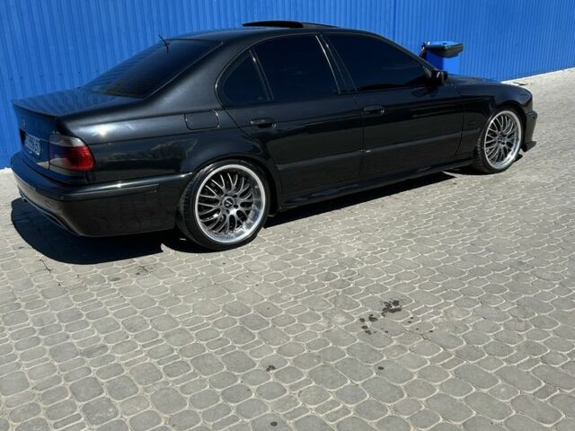 Чорний БМВ 5 Серія, об'ємом двигуна 2.9 л та пробігом 330 тис. км за 7500 $, фото 3 на Automoto.ua