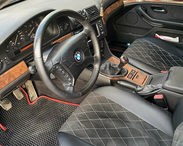 Черный БМВ 5 Серия, объемом двигателя 2 л и пробегом 404 тыс. км за 5700 $, фото 19 на Automoto.ua