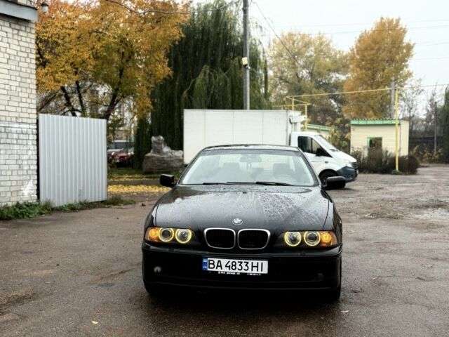Черный БМВ 5 Серия, объемом двигателя 2.9 л и пробегом 300 тыс. км за 5500 $, фото 1 на Automoto.ua