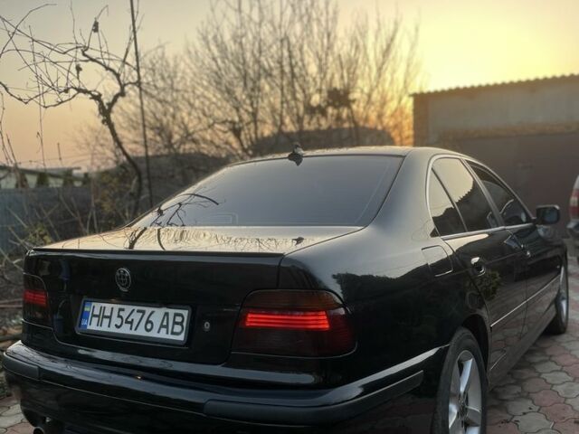 Черный БМВ 5 Серия, объемом двигателя 2.2 л и пробегом 298 тыс. км за 5500 $, фото 2 на Automoto.ua