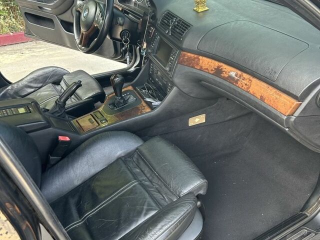 Чорний БМВ 5 Серія, об'ємом двигуна 2.9 л та пробігом 330 тис. км за 7500 $, фото 15 на Automoto.ua