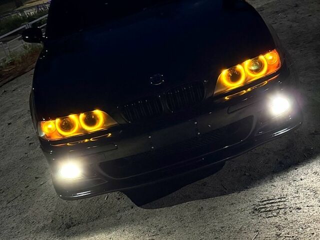 Чорний БМВ 5 Серія, об'ємом двигуна 3 л та пробігом 382 тис. км за 8000 $, фото 5 на Automoto.ua