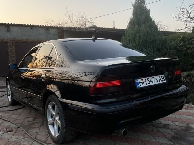 Черный БМВ 5 Серия, объемом двигателя 2.2 л и пробегом 298 тыс. км за 5500 $, фото 1 на Automoto.ua