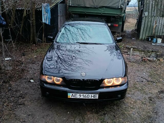 Черный БМВ 5 Серия, объемом двигателя 2 л и пробегом 150 тыс. км за 3000 $, фото 2 на Automoto.ua