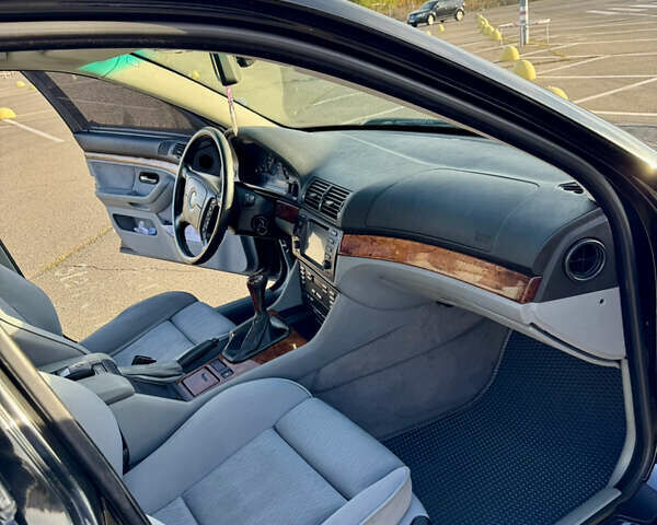 Черный БМВ 5 Серия, объемом двигателя 2.2 л и пробегом 435 тыс. км за 5700 $, фото 3 на Automoto.ua