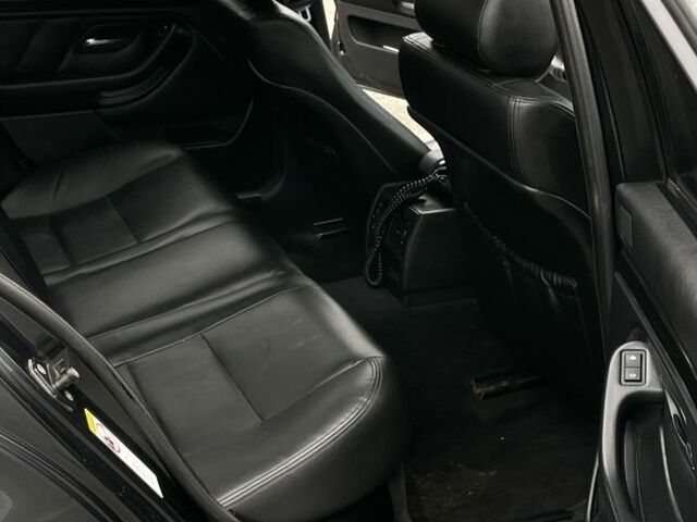 Чорний БМВ 5 Серія, об'ємом двигуна 3.5 л та пробігом 390 тис. км за 4150 $, фото 12 на Automoto.ua