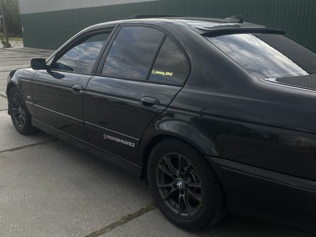 Чорний БМВ 5 Серія, об'ємом двигуна 2.2 л та пробігом 300 тис. км за 3800 $, фото 7 на Automoto.ua