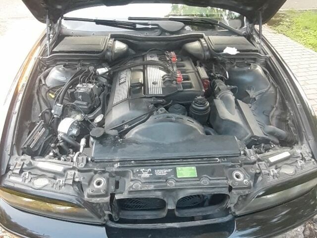 Черный БМВ 5 Серия, объемом двигателя 2.5 л и пробегом 298 тыс. км за 3560 $, фото 11 на Automoto.ua