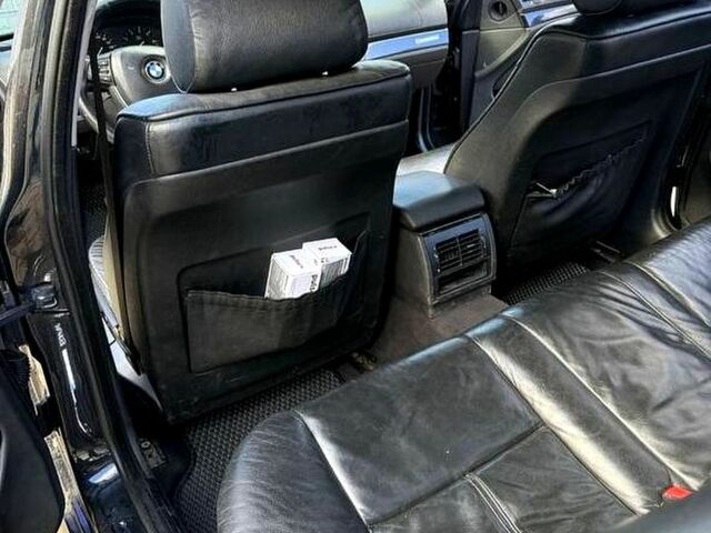 Черный БМВ 5 Серия, объемом двигателя 2.2 л и пробегом 368 тыс. км за 3900 $, фото 3 на Automoto.ua