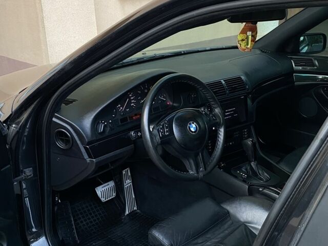 Черный БМВ 5 Серия, объемом двигателя 2.5 л и пробегом 295 тыс. км за 5500 $, фото 3 на Automoto.ua