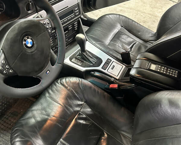 Черный БМВ 5 Серия, объемом двигателя 3 л и пробегом 348 тыс. км за 6700 $, фото 6 на Automoto.ua