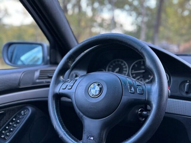 Черный БМВ 5 Серия, объемом двигателя 3 л и пробегом 350 тыс. км за 3400 $, фото 15 на Automoto.ua