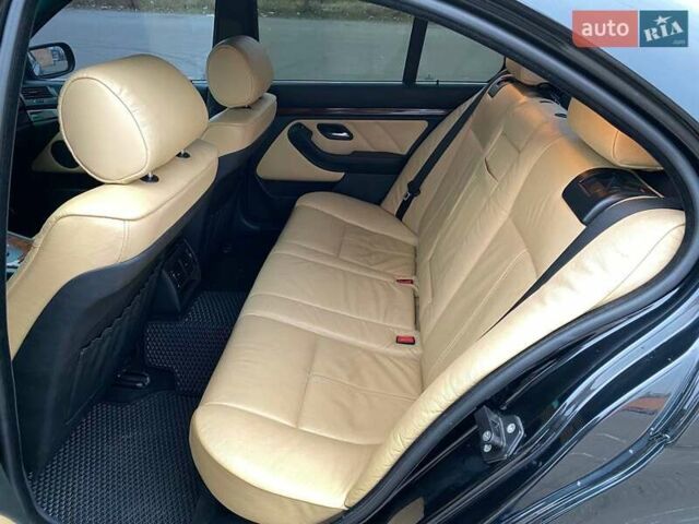 Чорний БМВ 5 Серія, об'ємом двигуна 2.93 л та пробігом 251 тис. км за 12000 $, фото 22 на Automoto.ua