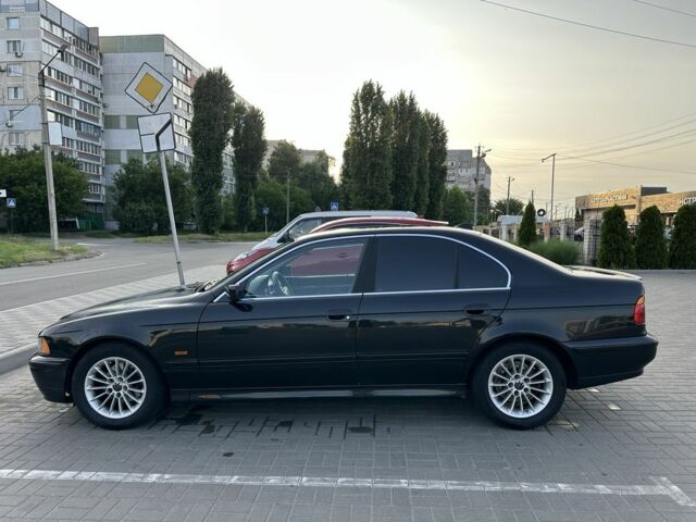 Чорний БМВ 5 Серія, об'ємом двигуна 2.5 л та пробігом 300 тис. км за 6300 $, фото 2 на Automoto.ua