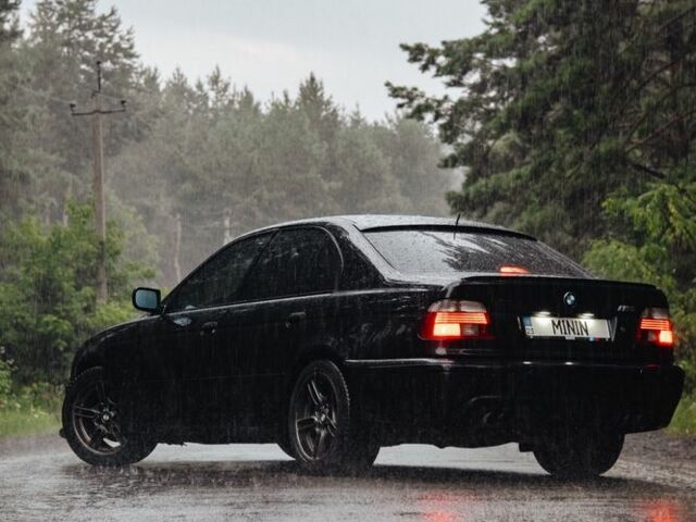 Чорний БМВ 5 Серія, об'ємом двигуна 2.9 л та пробігом 455 тис. км за 10000 $, фото 3 на Automoto.ua