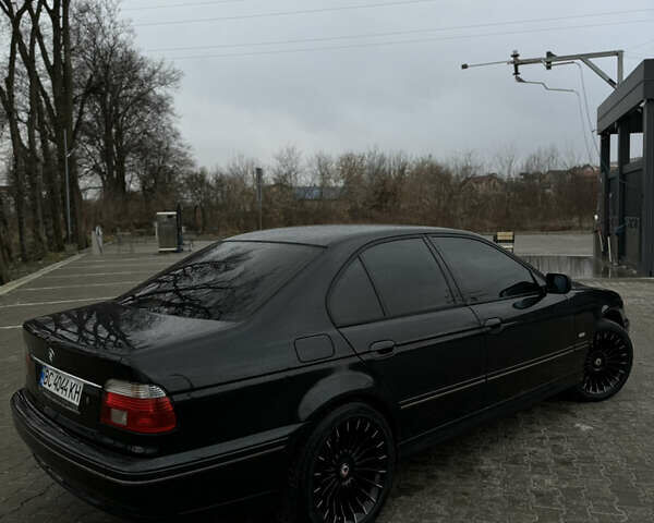 Чорний БМВ 5 Серія, об'ємом двигуна 3 л та пробігом 410 тис. км за 8200 $, фото 6 на Automoto.ua