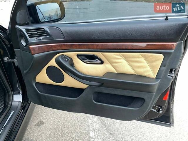 Чорний БМВ 5 Серія, об'ємом двигуна 2.93 л та пробігом 251 тис. км за 12000 $, фото 17 на Automoto.ua