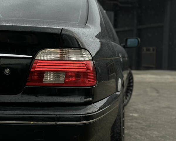 Чорний БМВ 5 Серія, об'ємом двигуна 3 л та пробігом 410 тис. км за 8200 $, фото 9 на Automoto.ua