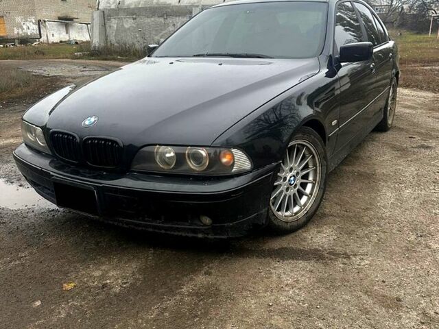 Черный БМВ 5 Серия, объемом двигателя 3 л и пробегом 446 тыс. км за 6500 $, фото 1 на Automoto.ua