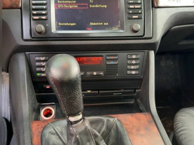 Черный БМВ 5 Серия, объемом двигателя 2.5 л и пробегом 395 тыс. км за 4999 $, фото 8 на Automoto.ua