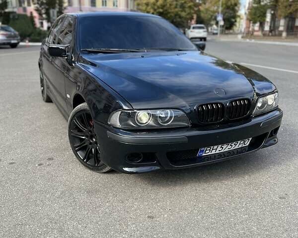 Черный БМВ 5 Серия, объемом двигателя 3.5 л и пробегом 300 тыс. км за 5199 $, фото 7 на Automoto.ua