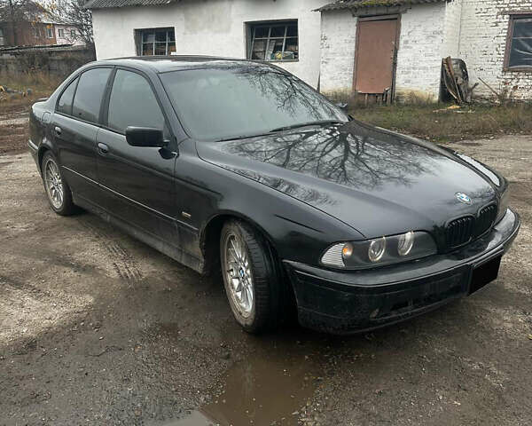 Черный БМВ 5 Серия, объемом двигателя 3 л и пробегом 446 тыс. км за 6500 $, фото 3 на Automoto.ua