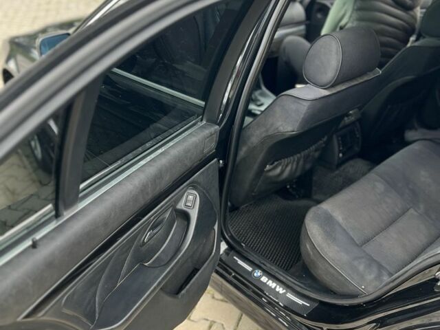 Черный БМВ 5 Серия, объемом двигателя 2.9 л и пробегом 250 тыс. км за 2400 $, фото 4 на Automoto.ua