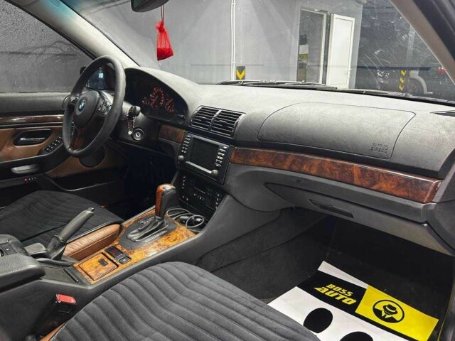 Черный БМВ 5 Серия, объемом двигателя 3 л и пробегом 450 тыс. км за 5700 $, фото 19 на Automoto.ua