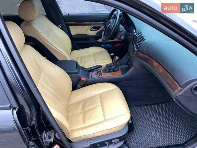 Чорний БМВ 5 Серія, об'ємом двигуна 2.93 л та пробігом 251 тис. км за 12000 $, фото 18 на Automoto.ua