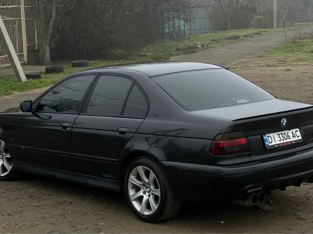 Чорний БМВ 5 Серія, об'ємом двигуна 3 л та пробігом 300 тис. км за 5600 $, фото 18 на Automoto.ua