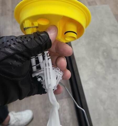 Черный БМВ 5 Серия, объемом двигателя 4.4 л и пробегом 650 тыс. км за 7000 $, фото 11 на Automoto.ua