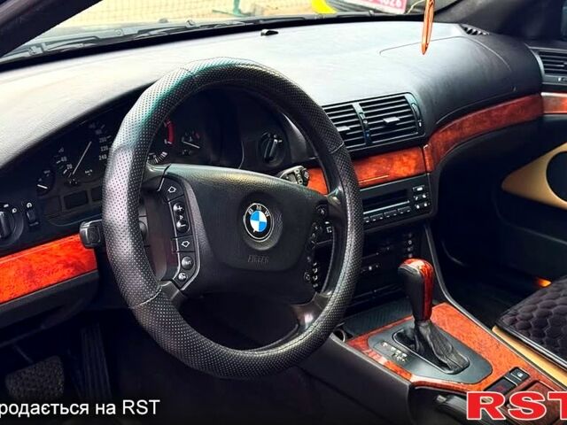 Чорний БМВ 5 Серія, об'ємом двигуна 2.5 л та пробігом 389 тис. км за 3200 $, фото 6 на Automoto.ua