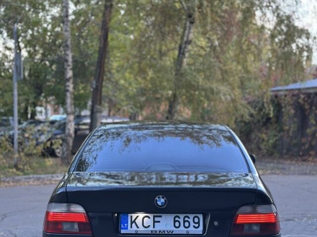 Черный БМВ 5 Серия, объемом двигателя 3 л и пробегом 350 тыс. км за 3400 $, фото 5 на Automoto.ua