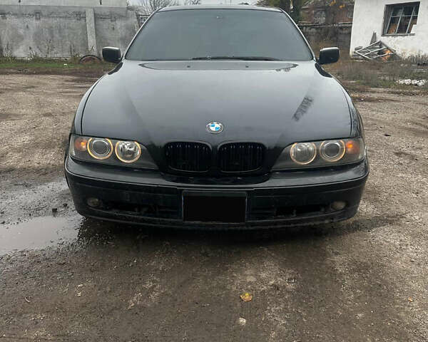 Черный БМВ 5 Серия, объемом двигателя 3 л и пробегом 446 тыс. км за 6500 $, фото 2 на Automoto.ua