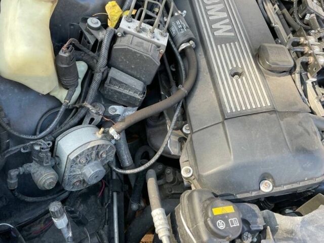 Черный БМВ 5 Серия, объемом двигателя 2.5 л и пробегом 550 тыс. км за 6300 $, фото 10 на Automoto.ua