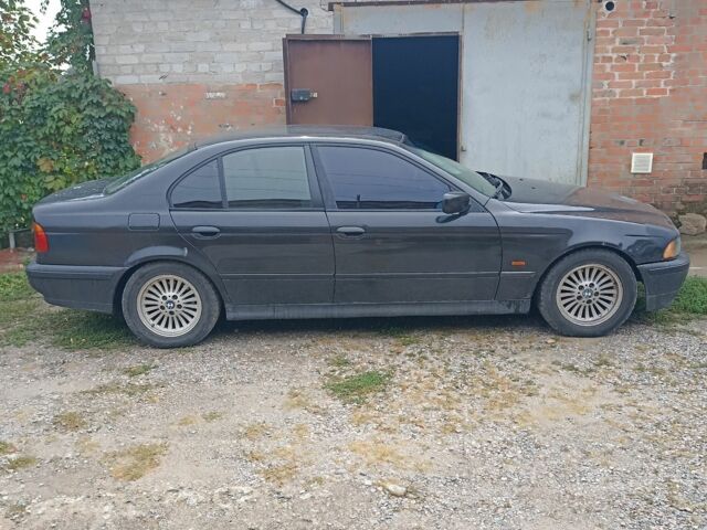 Черный БМВ 5 Серия, объемом двигателя 2.2 л и пробегом 1 тыс. км за 3500 $, фото 2 на Automoto.ua