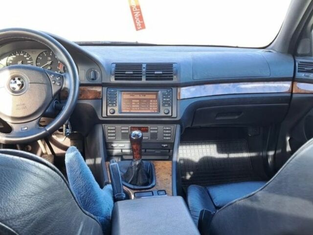 Черный БМВ 5 Серия, объемом двигателя 3 л и пробегом 236 тыс. км за 2350 $, фото 7 на Automoto.ua