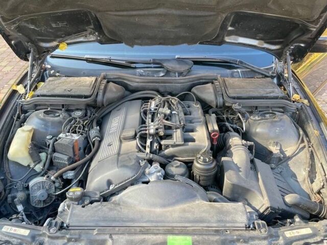 Черный БМВ 5 Серия, объемом двигателя 2.5 л и пробегом 550 тыс. км за 6300 $, фото 9 на Automoto.ua