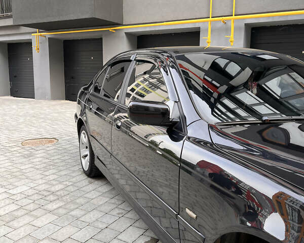 Черный БМВ 5 Серия, объемом двигателя 3 л и пробегом 346 тыс. км за 7500 $, фото 17 на Automoto.ua