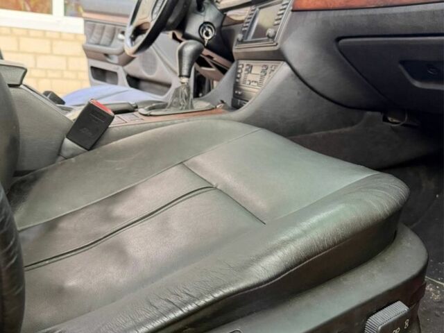 Черный БМВ 5 Серия, объемом двигателя 2.5 л и пробегом 395 тыс. км за 4999 $, фото 9 на Automoto.ua