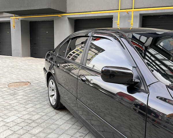 Черный БМВ 5 Серия, объемом двигателя 3 л и пробегом 346 тыс. км за 7500 $, фото 16 на Automoto.ua