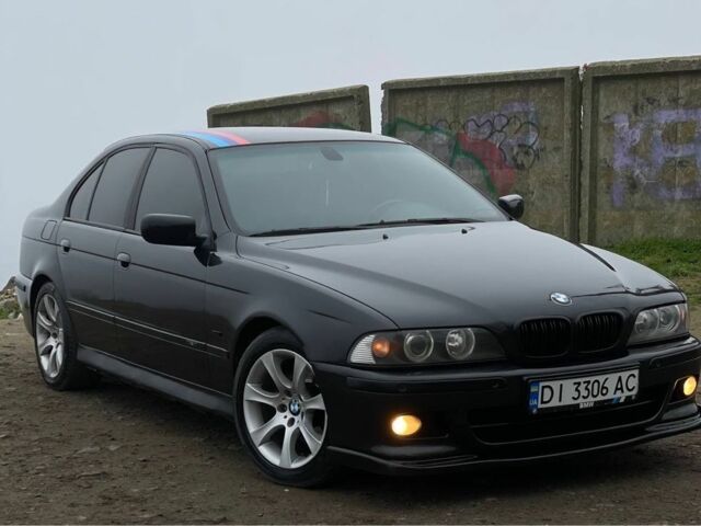 Чорний БМВ 5 Серія, об'ємом двигуна 3 л та пробігом 300 тис. км за 5600 $, фото 6 на Automoto.ua